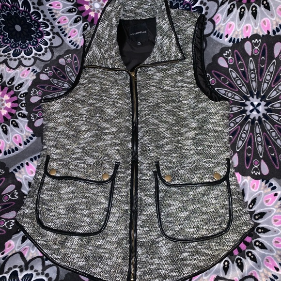 My Michelle Black Vest only worn once - Picture 1 of 5